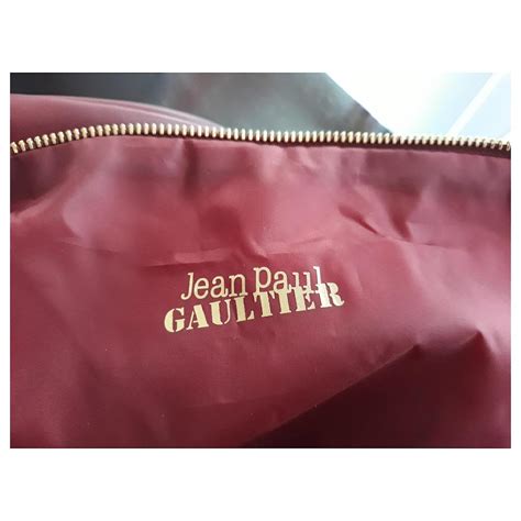 existe t'il de faux sacs jean paul gaultier